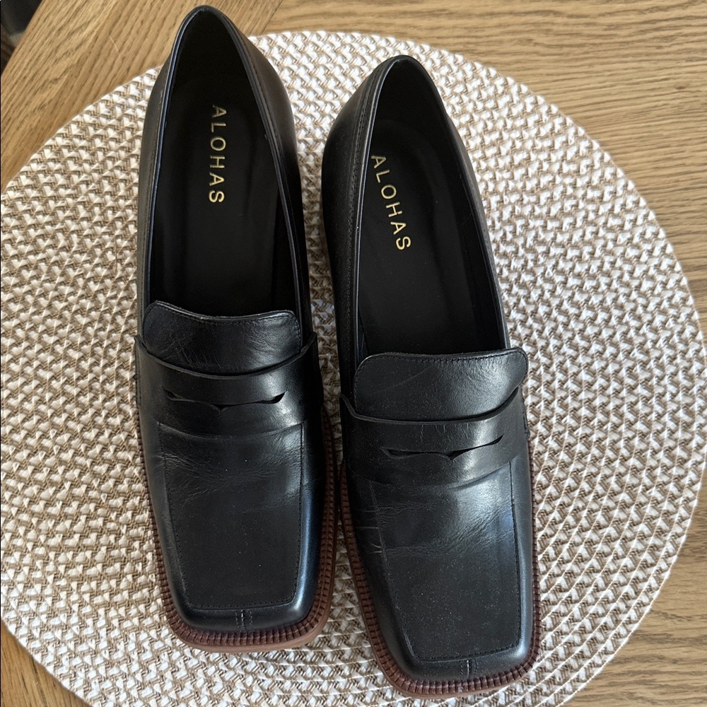 ALOHAS Ebony Leather Loafers with Chestnut Sole